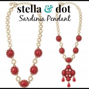 Stella & Dot Sardinia necklace